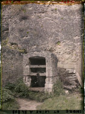 Image représentant Puits dans une cour