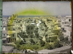 Image représentant Panorama sur la ville depuis les remparts vénitiens. A gauche, la cathédrale Agios Minas