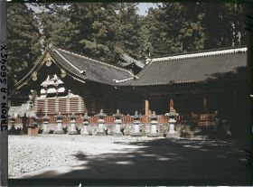 Image représentant Tôshôgu : Kami-jinko (à gauche) et Naka-jinko (à droite)