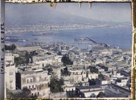 Image représentant Panorama de la ville et du golfe avec au fond le Vésuve