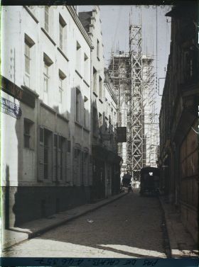 Image représentant France, Arras, Rue de la Housse et St J. B. en reconstruction