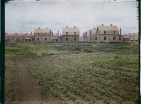 Image représentant France, Airon près de Lens, Corons des mines de Liévin - Autre ensemble de Corons