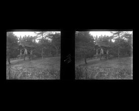 Image représentant Un petit édifice cultuel dépendant du temple Rinno-ji