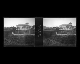 Image représentant Une villa patricienne vue du train