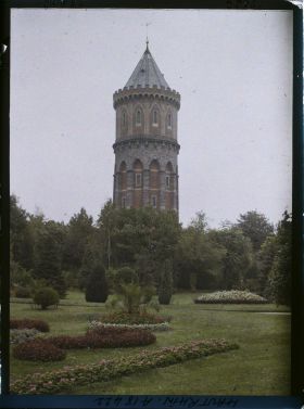Image représentant France, Colmar, Les Jardins et la Tour du Château d'Eau