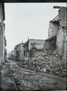 Image représentant Turquie, Smyrne, Un aspect de la Rue Parallèle
