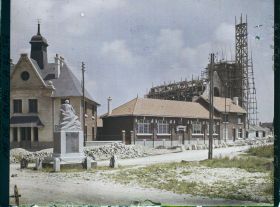 Image représentant France, Ablain-St Nazaire, Mairie, Ecoles, Mont aux Morts et Eglise