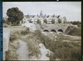 Image représentant Démolition des fortifications à la porte d'Arcueil, près de la cité universitaire