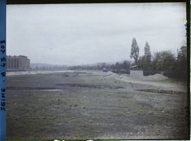Image représentant L'emplacement des anciennes fortifications vers la porte de Molitor, en direction de la Seine