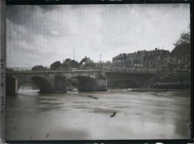 Image représentant Le pont détruit en 1914 par les Allemands et rétabli par les Anglais, d'où son nom de pont des Anglais