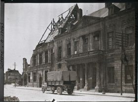 Image représentant France, Péronne, L'Hôtel de Ville