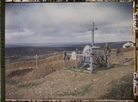 Image représentant France, Verdun, Fort de Douaumont. Le monument du 137e d'Infanterie à Douaumont