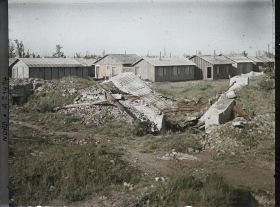 Image représentant France, La Bassée, Groupe de Maisons et abris d'artillerie