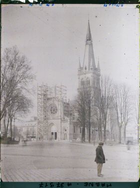 Image représentant France, Epernay, Eglise Notre Dame en reconstruction
