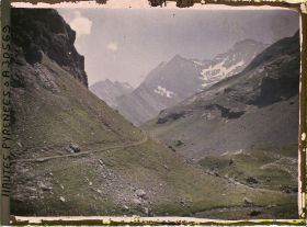 Image représentant France, Partie Est du Cirque, au fond l'Astazon