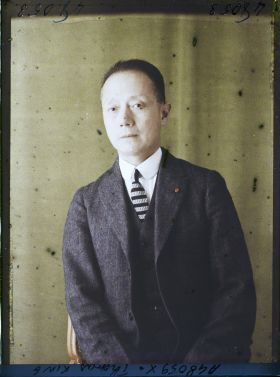 Image représentant Docteur  https://musee-albert-kahn.s-museum.fr/home/NWQ2OTAwYzNmYjZlZTk1ZWQwODJmMjY4L2dlbmVyaWMtbm90aWNlLXRhYi9hdXRob3JpdHkvNjE3YTc5ZjVjZjhiODk2OGIzMzM3ZDIx/5d6900c3fb6ee95ed082f268/generic-notice-tab/authority/617a79eacf8b8968b333659b Thomas King