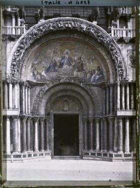 Image représentant Portail central de la basilique Saint-Marc