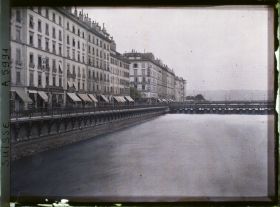 Image représentant Le quai des Bergues et le pont de la Machine sur le Rhône