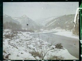 Image représentant France, Près d'Issoire, Effets d'hiver, environs d'Issoire