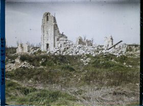 Image représentant France, Courcy, L'Eglise