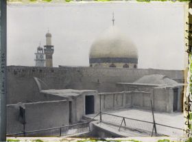 Image représentant Dômes et minarets de la mosquée funéraire d'Ali, gendre du prophète