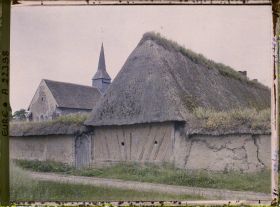Image représentant L'église et toit de chaume