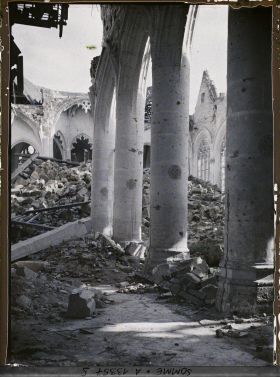 Image représentant France, Roye, Eglise