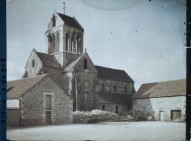 Image représentant France, Bourg et Comin, Eglise partie Sud