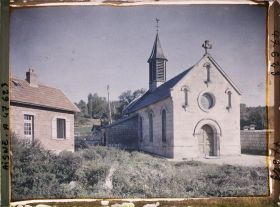 Image représentant France, Pasly, Façade de l'Eglise reconstruite