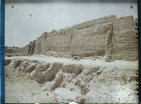 Image représentant Ruines de l'ancienne ville (d'un caravansérail ?)