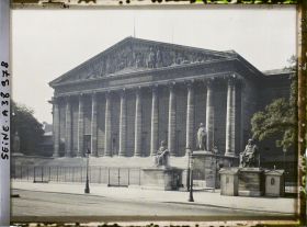 Image représentant Le Palais Bourbon ou Chambre des Députés, actuelle Assemblée nationale