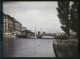 Image représentant Le pont du Mont-Blanc, le Rhône et l'île Rousseau
