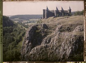 Image représentant Le château du Sailhant, vu du ravin de Babory