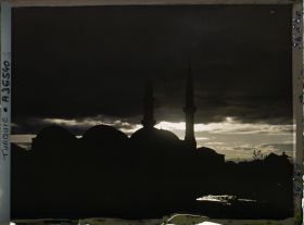 Image représentant Coucher de soleil sur l'Eki Camii (la Vieille Mosquée)
