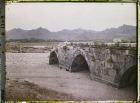 Image représentant Ming Shisanling (" Treize Tombeaux des Ming ")