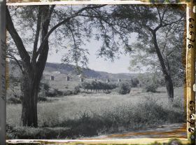 Image représentant La campagne autour de l'ancienne ville de Mansoura