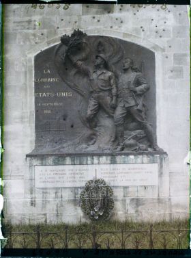 Image représentant France, Flirey, Haut relief du monument aux Morts