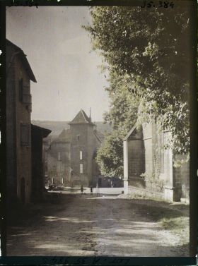 Image représentant France, Figeac, Abords de l'Eglise des Carmes