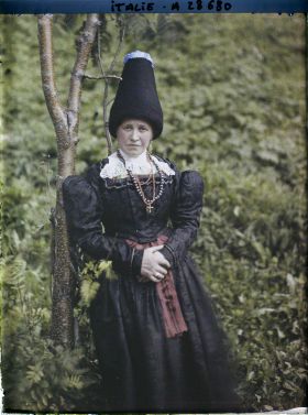 Image représentant Costume traditionnel de femme