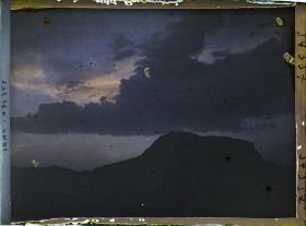 Image représentant Crépuscule sur la Ziggourat (tour à étages)