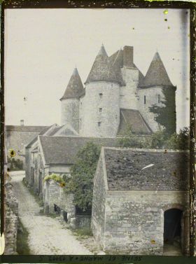 Image représentant France, Nemours, Le Château Vu de face