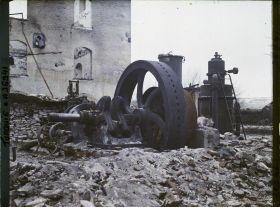 Image représentant Les machines motrices dans le moulin