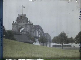 Image représentant Allemagne, Düsseldorf, Le Grand Pont vu du Hofgarten