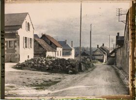 Image représentant France, Bourg et Comin, Rue de l'Eglise