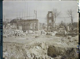 Image représentant France, Reims, Reconstructions derrière la Cathédrale