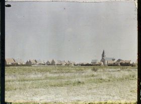 Image représentant Belgique, Font d'Houthulst, Une vue vers l'Eglise