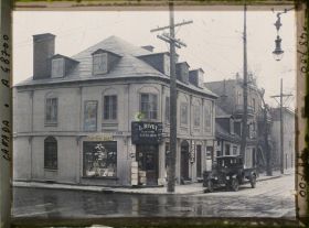 Image représentant Canada, Montréal, Rue de la Gauchetieu, Vieille maison