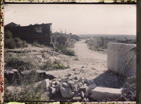 Image représentant France, Margival , Route conduisant au chemin des Dames