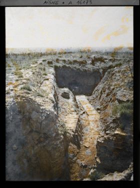 Image représentant France, Env- de St Quentin, Tranchée près de l'Epine de Dallon