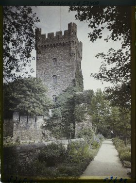 Image représentant Bords du Rhin, Bingen, Le Château